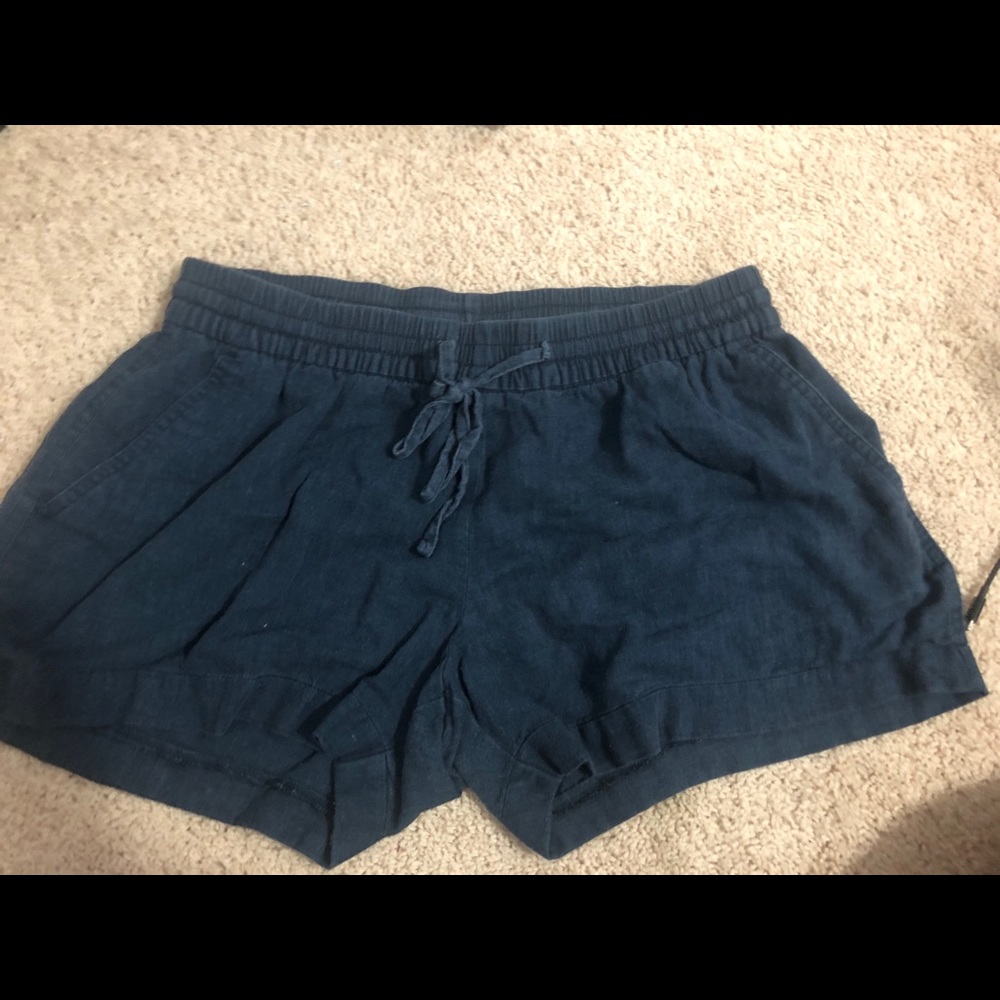 Stretchy denim relaxed shorts!